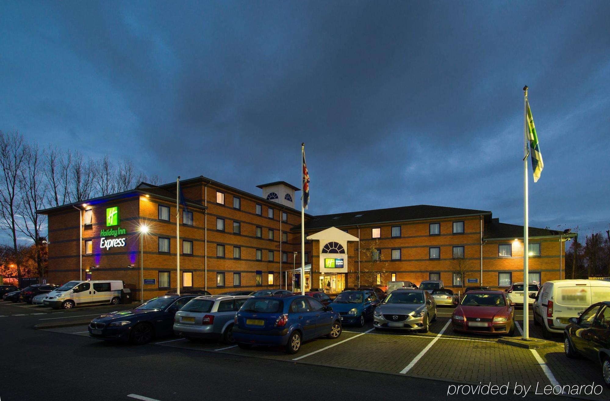Express By Ihg Hotel 3*